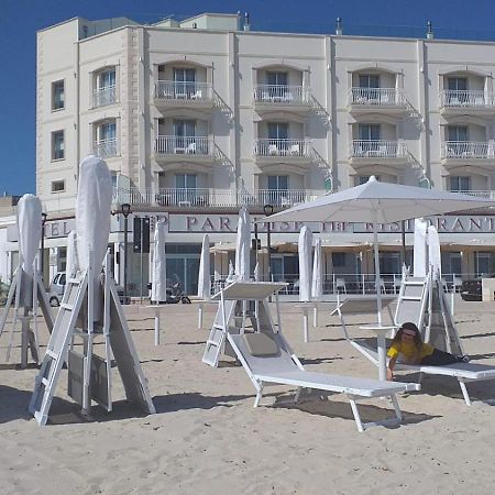 Hotel Paradise Porto Cesareo Exterior photo